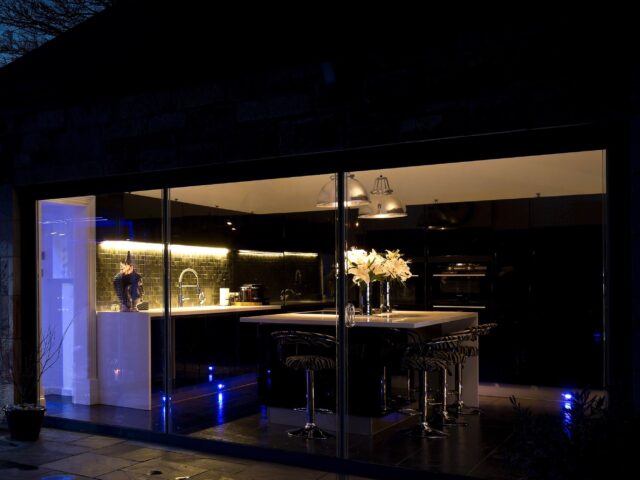 Hawthorn Villa - Night Lighting